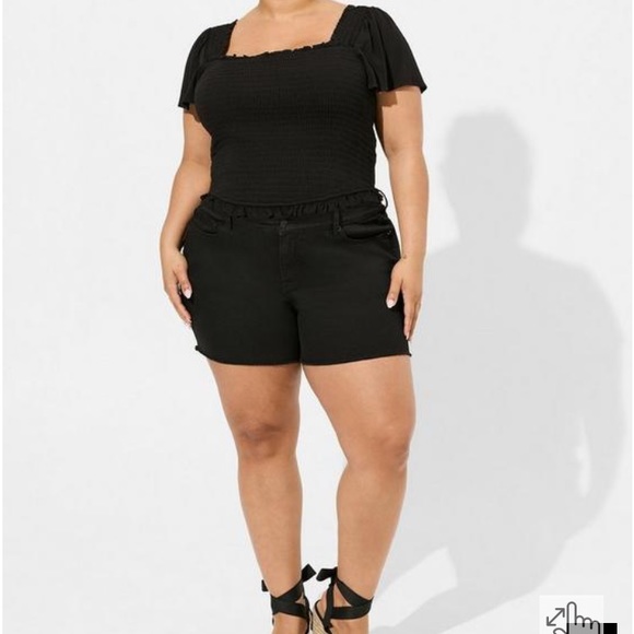Smocked Torrid Flutter Crop Top Black 4x 4 NWT - Picture 2 of 5